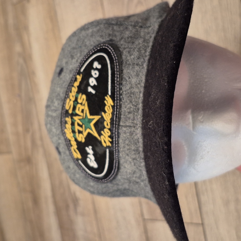 DALLAS STARS Sports Specialties Red NHL Leather Strap‎ Back Cap Hat VTG RARE